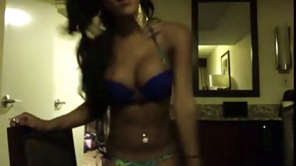 Dövmeli alfach eşek am porn lass kadar sarıldı