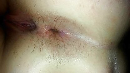 Film çekmek için bir sınıf arkadaşı davet ettiler ama baştan çıkardılar ve çocuğu pornoflim becerdiler