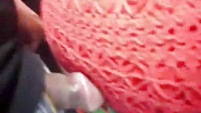 Bir iş gününden sonra, şef yeni bir sibelkekilliporno sekreteri baştan çıkardı ve sert becerdin