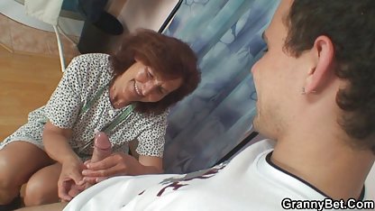 Oyuncu seçimi sırasında, ajan lezbiyen brazzers tam olarak düzgün vücutlu bir esmer becerdin