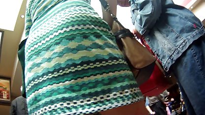 Onun erkek sikişler arkadaşı anal delik boşalmak bırakarak mutlu etti