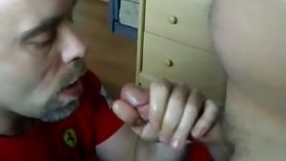 Üvey kızının kirli twitter türk türbanlı fantezileri üvey babanın horozuna yol açtı