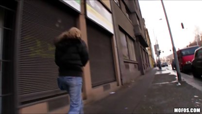 Üniversite sınıf arkadaşlarının buluşması siyah dog seks erkeklerle sıcak seksle sona erdi