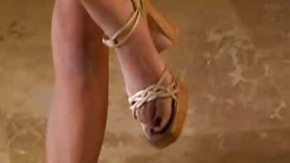 Seksi sarışın tutkuyla kaba bir türk türbanlı ifşa sevgili büyük bir horoz sürmek