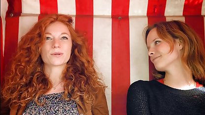 MILF masöz eşek aldatma porn bir Rus adam kapalı yırttı ve orada cum