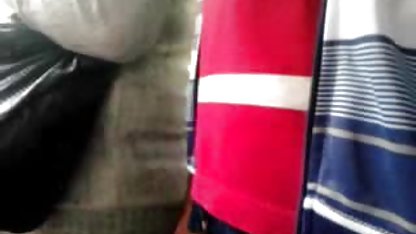 Amerikan orospu bir rahibe sex kedi kendini sikikleri ve kameraya gösteriyor