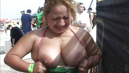 Dövüşten önce Rus metresini kickboksçuya getirdi ve rahatlamayı genç sex önerdi