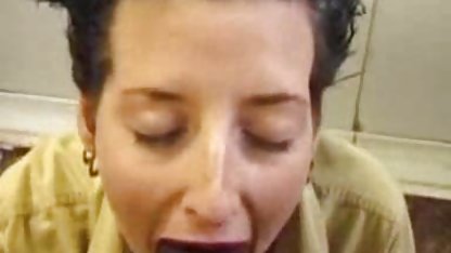 Cesur çocuk yatak odasında genç brazzers olgun bir komşu kızartmayı kabul etti
