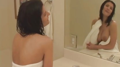 Kaslı eğitmen hd pono kardiyo yükü uğruna ince siyah bir kadın sikikleri