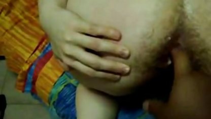 Genç sarışın kocasını pornosexs sikini emerek özür diledi