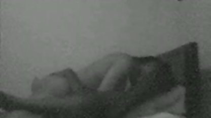 Genç Sevgililer ıslak bir cunt gizli çekim seks büyük bir lastik dick sopa