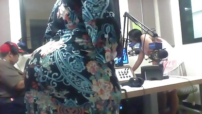 Soyunma odamda bir komşu yakaladı wanking ve anal seks ile ceza türkçe sex