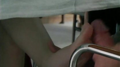 Külotlu çorap çıkarmadan iki temizlikçi pornofilimler vardır