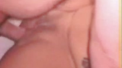 Ders dışı etkinlikler yerine sınıf arkadaşları Kama türbanlı am resimleri Sutra'yı inceliyor